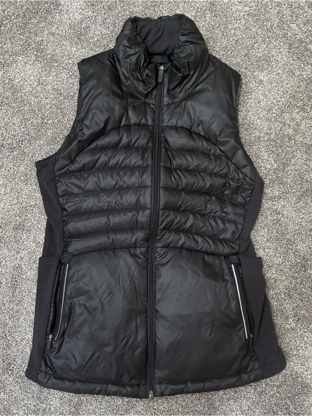 Lululemon sz 10 down for a run vest ll black EUC
